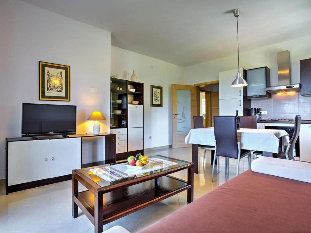 Apartments Villa Tara Brseč Exteriör bild