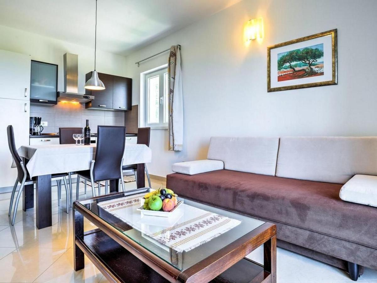 Apartments Villa Tara Brseč Exteriör bild